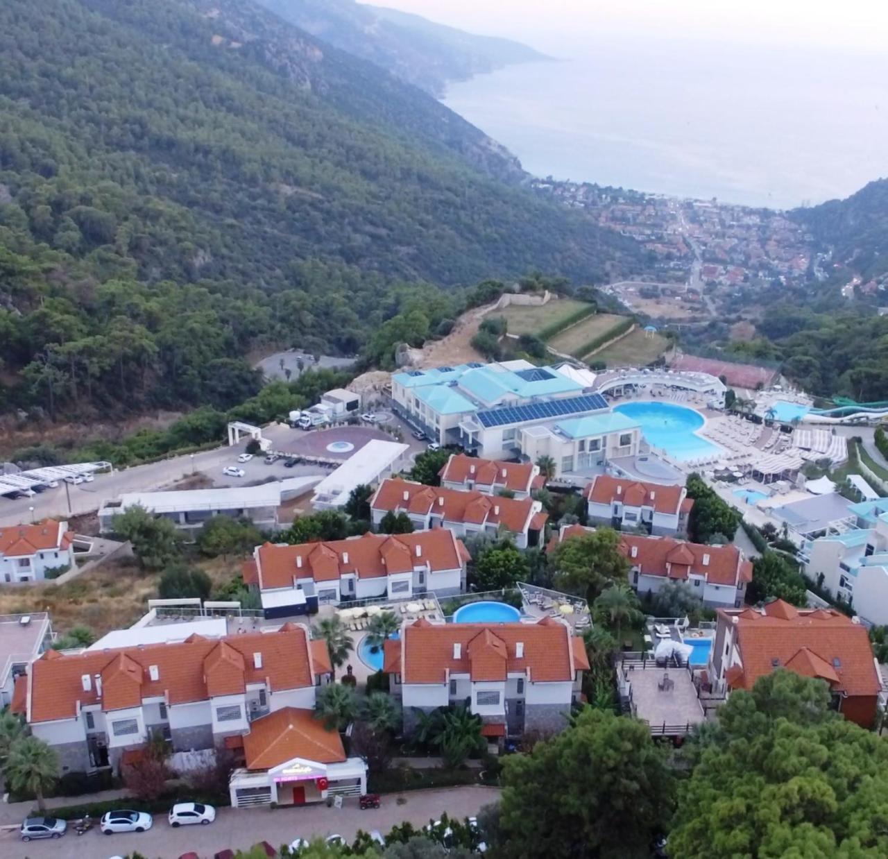 Golden Life Heights Deluxe Suite Hotel - Adult Only Ölüdeniz Exterior foto